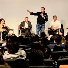 Frente Amplio por México.jpg