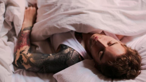 Posición correcta para dormir y evitar ronquidos.jpg