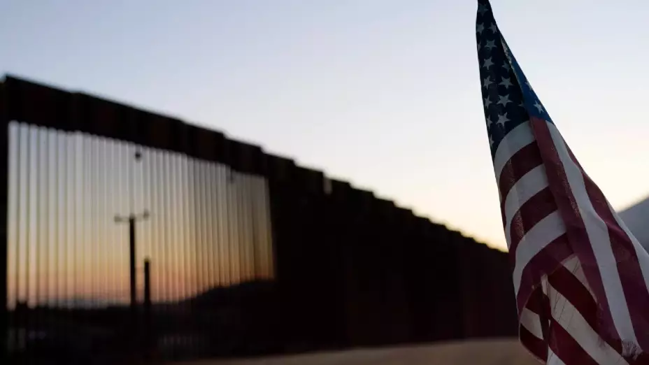 Terminarán límites de asilo en frontera entre México y EU