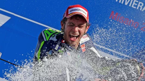 Valentino celebrando.jpg
