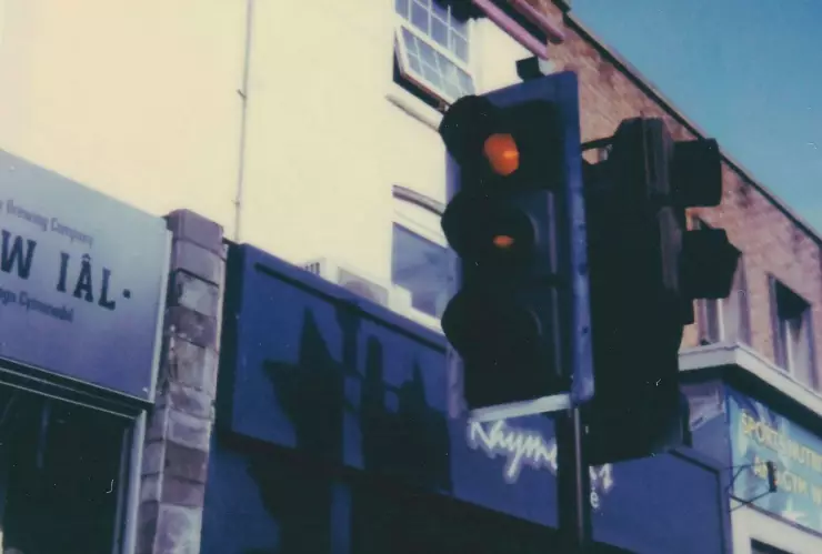 Semáforo de luz blanca