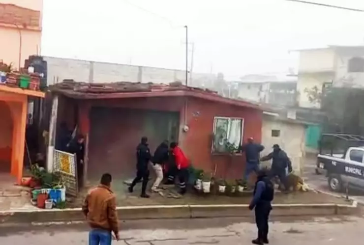 hombre intenta matar a sus hijos en tlatlauquitepec