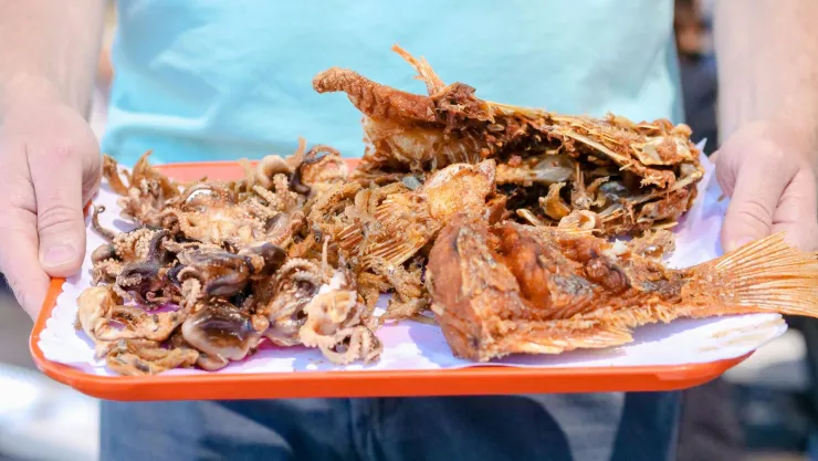 ¿Qué ingredientes son esenciales para preparar un auténtico chicharrón de pescado blanco de Chapala?