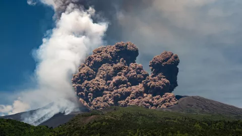 Volcán Etna erupción.jpg
