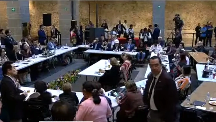 Sesión_del_Senado_en_sede_aterna.jpg