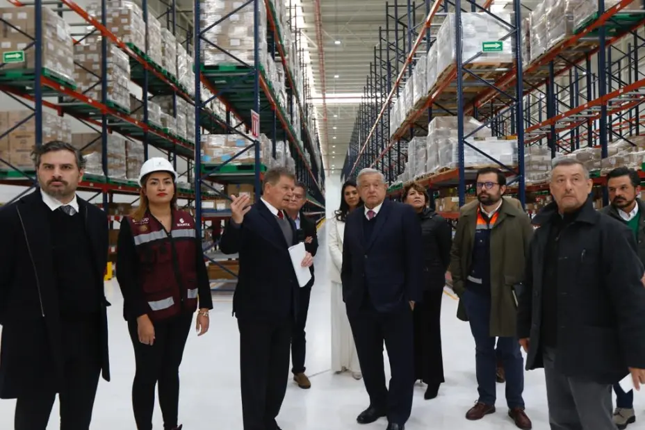 AMLO farmacia 29 de diciembre.jpg