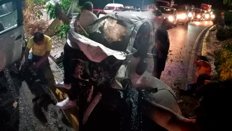 Fuerte accidente automovilístico sobre la carretera Tuxtla Gutiérrez Chiapa de Corzo: 4 lesionados 