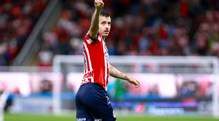 Alan Mozo en el partido contra Rayados