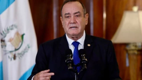 Presidente de Guatemala sufre un atentado
