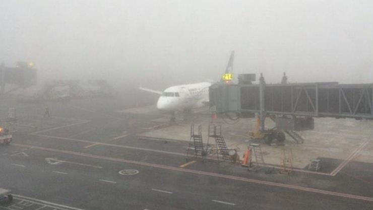 Aeropuerto de Monterrey reanuda operaciones tras 6 horas