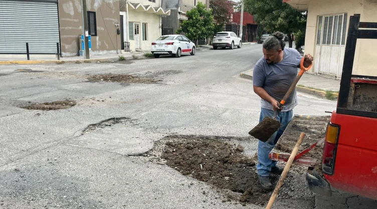 Baches sin tapar en Guadalupe Nuevo León