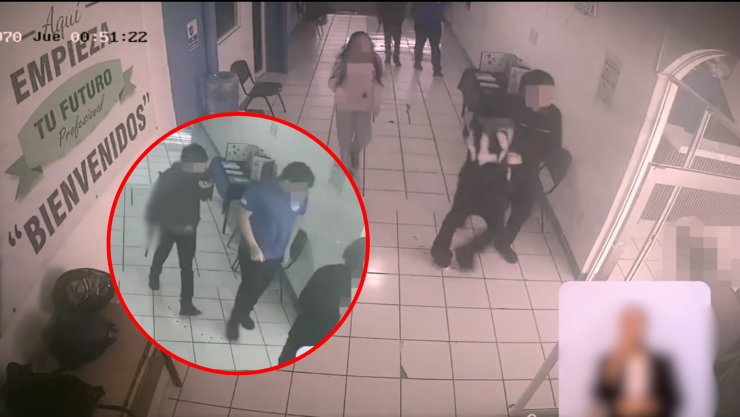 Video revela ataque en prepa de Michoacán; alumnos detienen a agresor.png