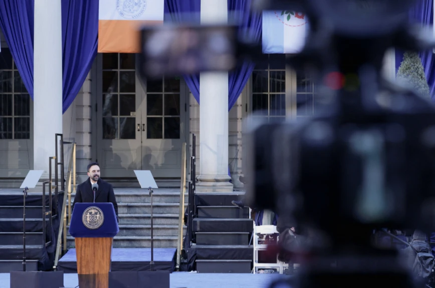 El alcalde de la ciudad de Nueva York, Zohran Mamdani, habla durante su ceremonia de investidura en la ciudad de Nueva York,