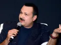 Pepe Aguilar en conferencia..jpg