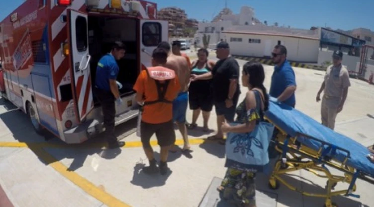 Evacuación médica de dos turistas de EU