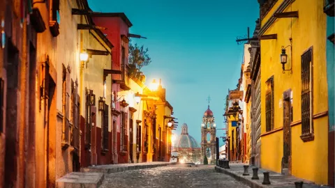 Luces, posadas y celebraciones llenan este Pueblo Mágico, ideal para disfrutar un Año Nuevo cálido y especial.