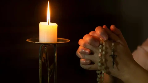 Día de Muertos_ Oraciones para rezar a Dios por nuestros familiares difuntos este 1 y 2 de noviembre.webp