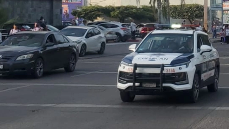 Las autoridades federales, estatales y municipales mantienen un operativo para rescatar a las personas secuestradas en Culiacán.