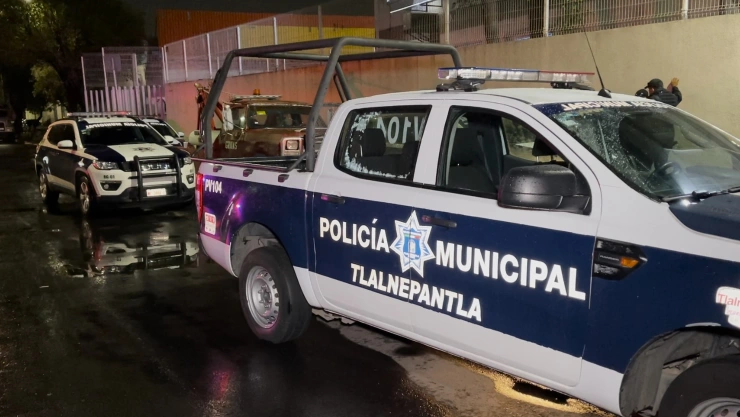 pleito policias.jpg