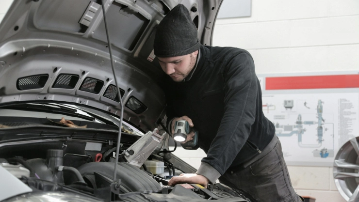 Conoce los peligros de cargar gasolina hasta que el tanque este vacío; ¡ten cuidado!