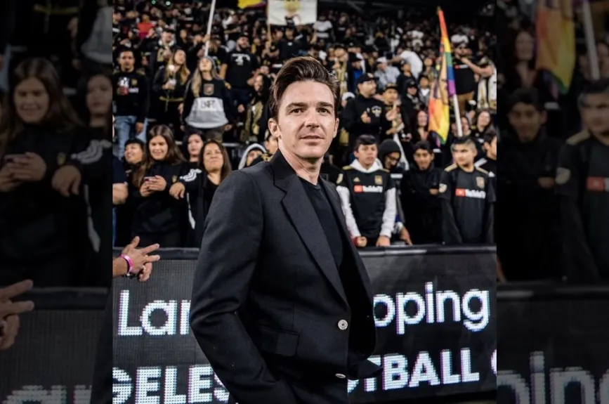 Drake Bell estadio.jpg