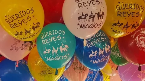 Enviar cartas con globos a los Reyes Magos daña al medio ambiente