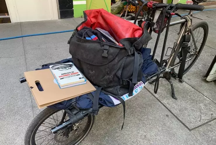 Bicicleta mensajero emprendedor