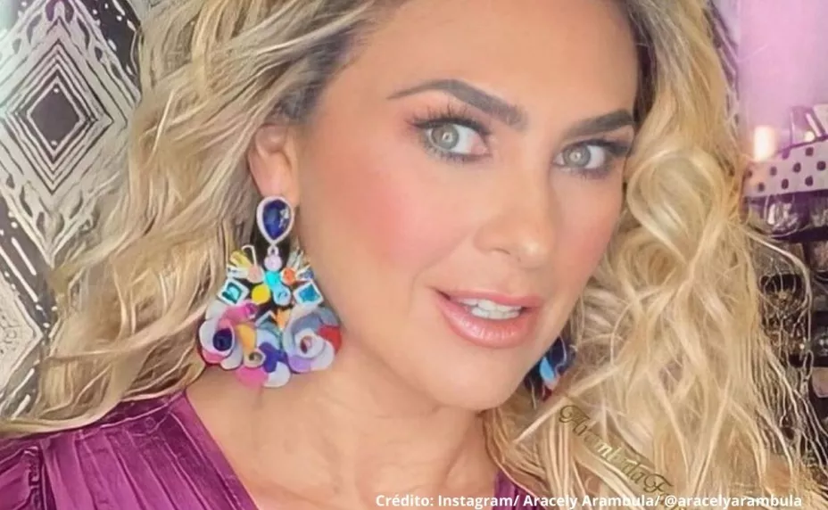 Aracely Arámbula presume su belleza en bata de baño. (FOTO)