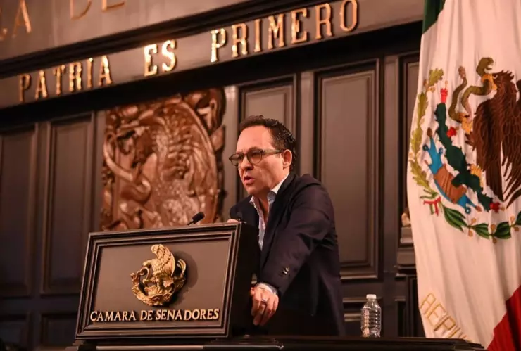 El coordinador de los senadores de MC llamó a Daniel Barreda a contar la versión de su ausencia en la votación de la reforma judicial.