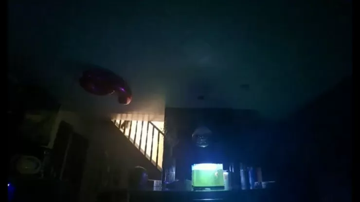 VIDEO: Graban el momento de la explosión de una moto en casa