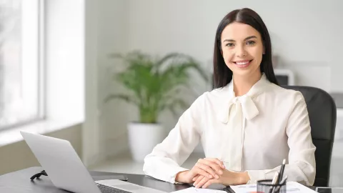 habitos para lucir siempre arreglada y limpia en la oficina