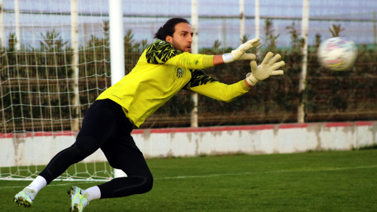 Ahmet Ey&uuml;p, exportero del Malatyaspor