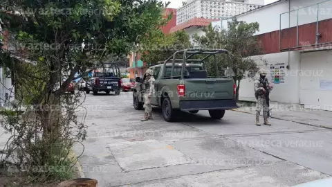 Detienen a 5 personas tras despliegue de seguridad en colonia de Xalapa