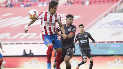 José Juan Macias falla penal en el partido Chivas vs Xolos