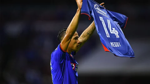 Uriel Antuna con la camiseta de Negui