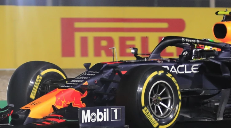 Checo Pérez en el Gran Premio de Qatar