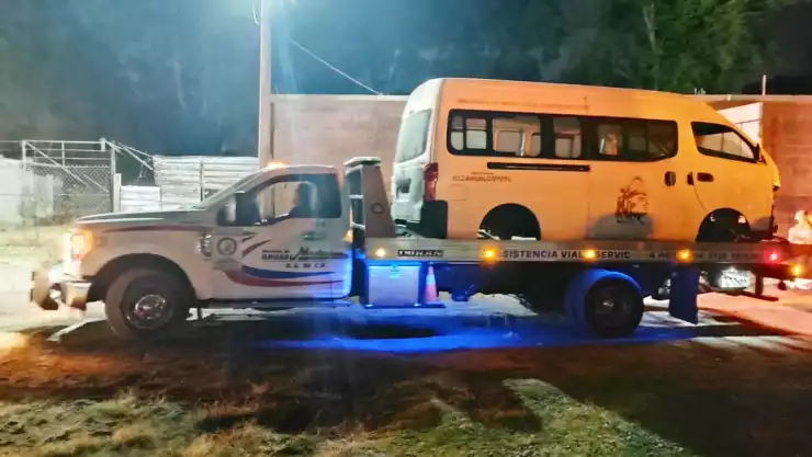 Catean domicilio y recuperan combis en Chalco