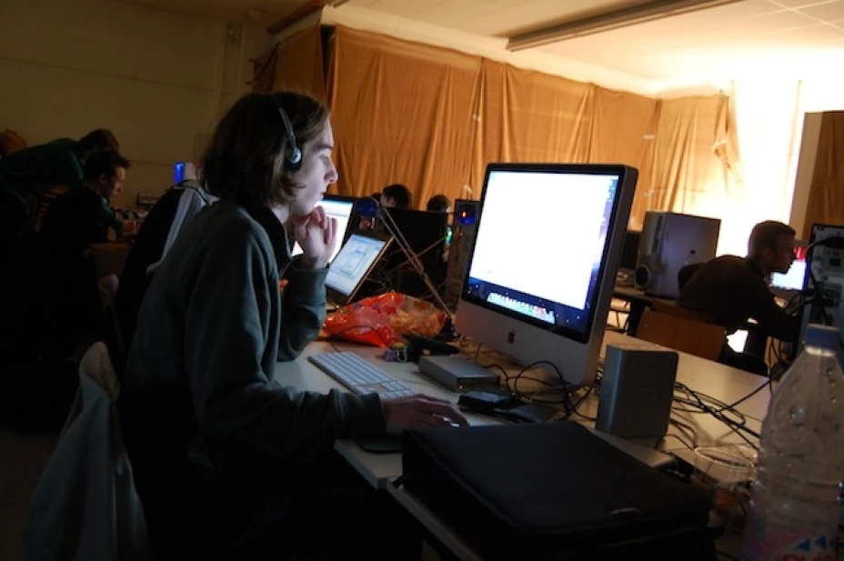 Funcionarios universitarios declinaron especificar qué ha sido robado, además de información personal