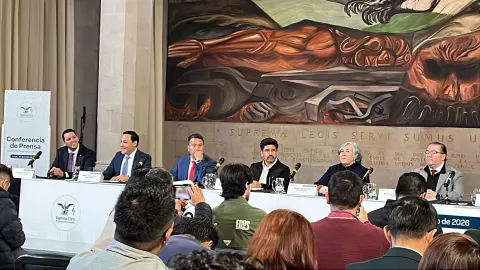 La rueda de prensa de la SCJN para aclarar el gasto multimillonario de camionetas de lujo y blindadas