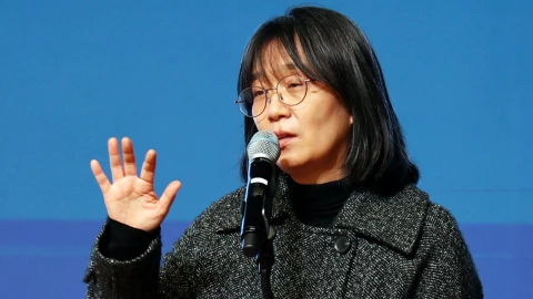 han-kang-quien-es-premio-nobel-literatura-2024