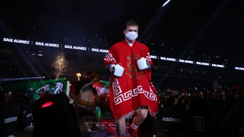 Saúl Canelo Álvarez vs Callum Smith