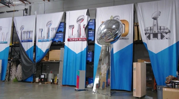 Así será la publicidad impresa para el Super Bowl 57 en Arizona.