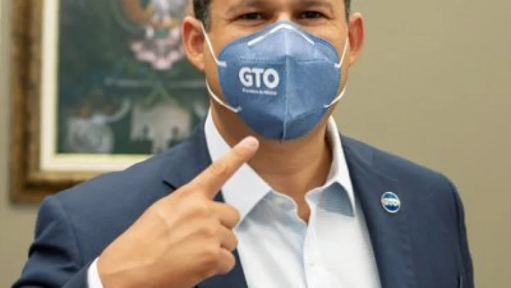 Diego sinhue gobernador Guanajuato hospitalizado covid-19