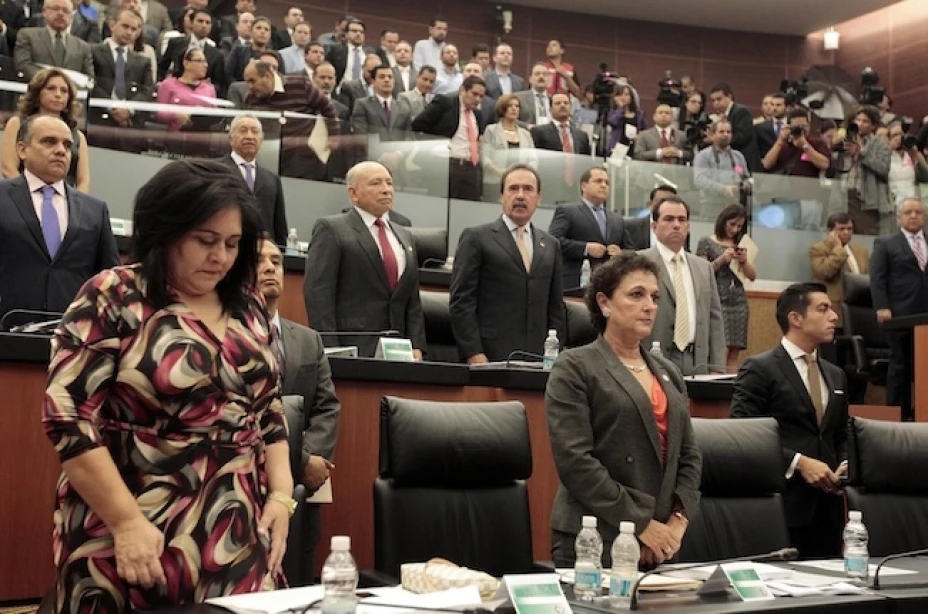 Legisladores de las 3 principales fuerzas políticas en el Senado reaccionaron ante la iniciativa de reforma energética propuesta por Peña Nieto