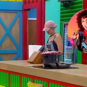 Natalia Alcocer y Pimpinela REVELAN quién podría tener el Legado de Kenny Avilés en La Granja VIP.png