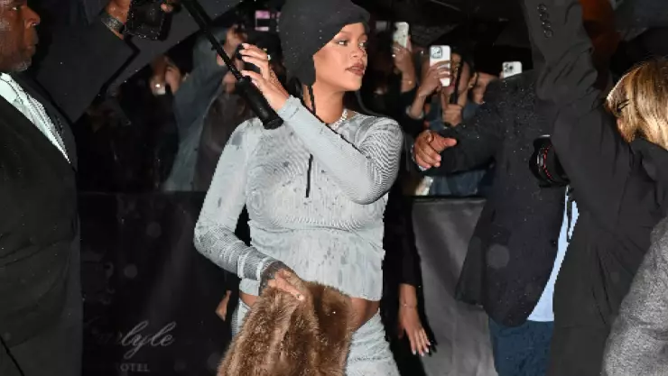 ¡Sorpresa en el Met Gala! Rihanna está embarazada, será su tercer hijo con Asap Rocky