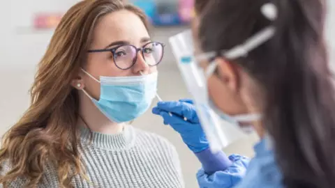 Confirman caso de la variante Pirola en CDMX; ¿Qué es y cuáles son los síntomas?