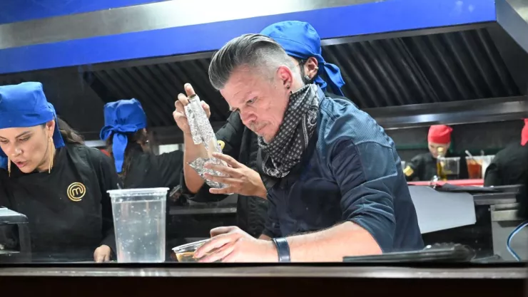 &iquest;Fue tu favorito? Este famoso sali&oacute; de MasterChef Celebrity HOY