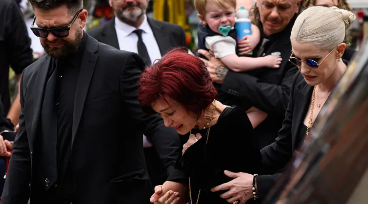 asi-fue-el-funeral-de-ozzy-osbourne.jpg