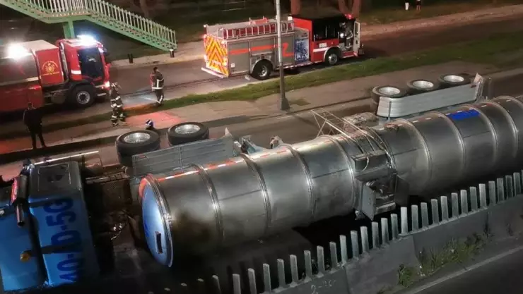 Vuelca pipa en Gustavo A. Madero